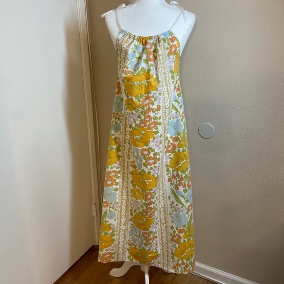 Size 10 Sun Dress Made from a Vintage Bed Sheet - Picture 1 of 3